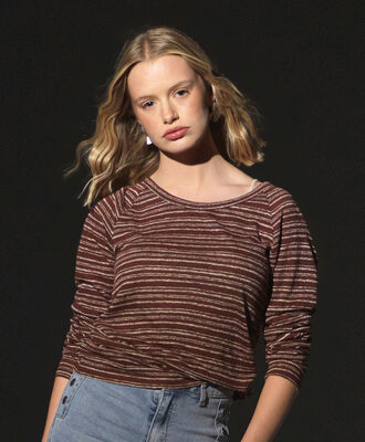 Polera mujer l&iacute;neas vintage