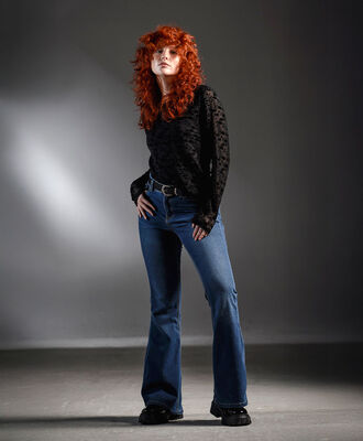 Jeans mujer flare brillos bolsillo
